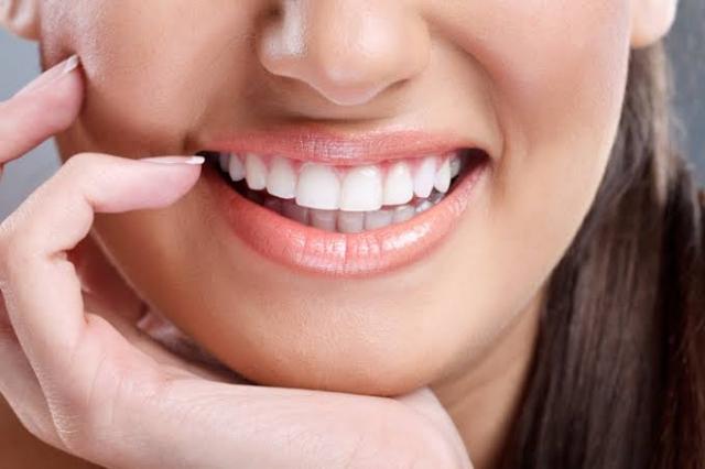 What are the key components of a good oral hygiene routine?