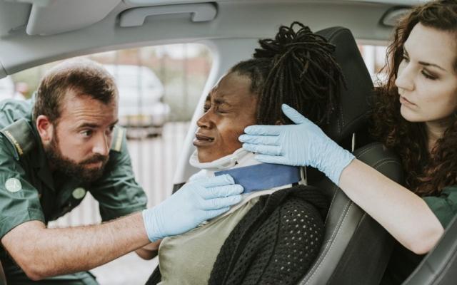 How does car accident treatment success depend on time?